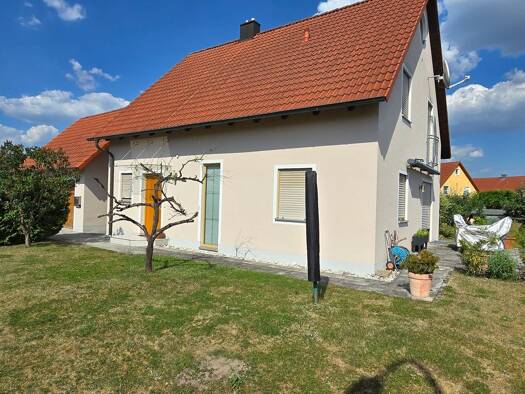 Einfamilienhaus zur Miete 1.590 € 5 Zimmer 145 m² 520 m² Grundstück frei ab 01.10.2026 Winkerling Maxhütte-Haidhof 93142