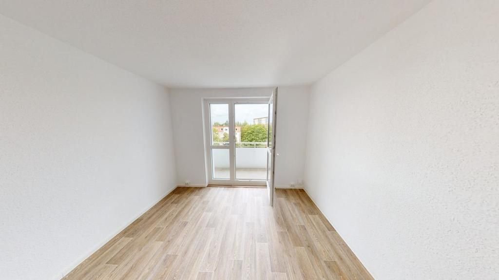 Wohnung zur Miete 296 € 2 Zimmer 53,3 m²<br/>Wohnfläche 2.<br/>Geschoss 01.12.2024<br/>Verfügbarkeit Zeisigwaldstr. 38 Yorckgebiet 231 Chemnitz 09130