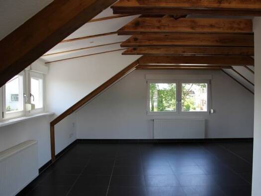 Einfamilienhaus zur Miete 2.400 € 6 Zimmer 200 m² 548 m² Grundstück frei ab sofort Walluf 65396