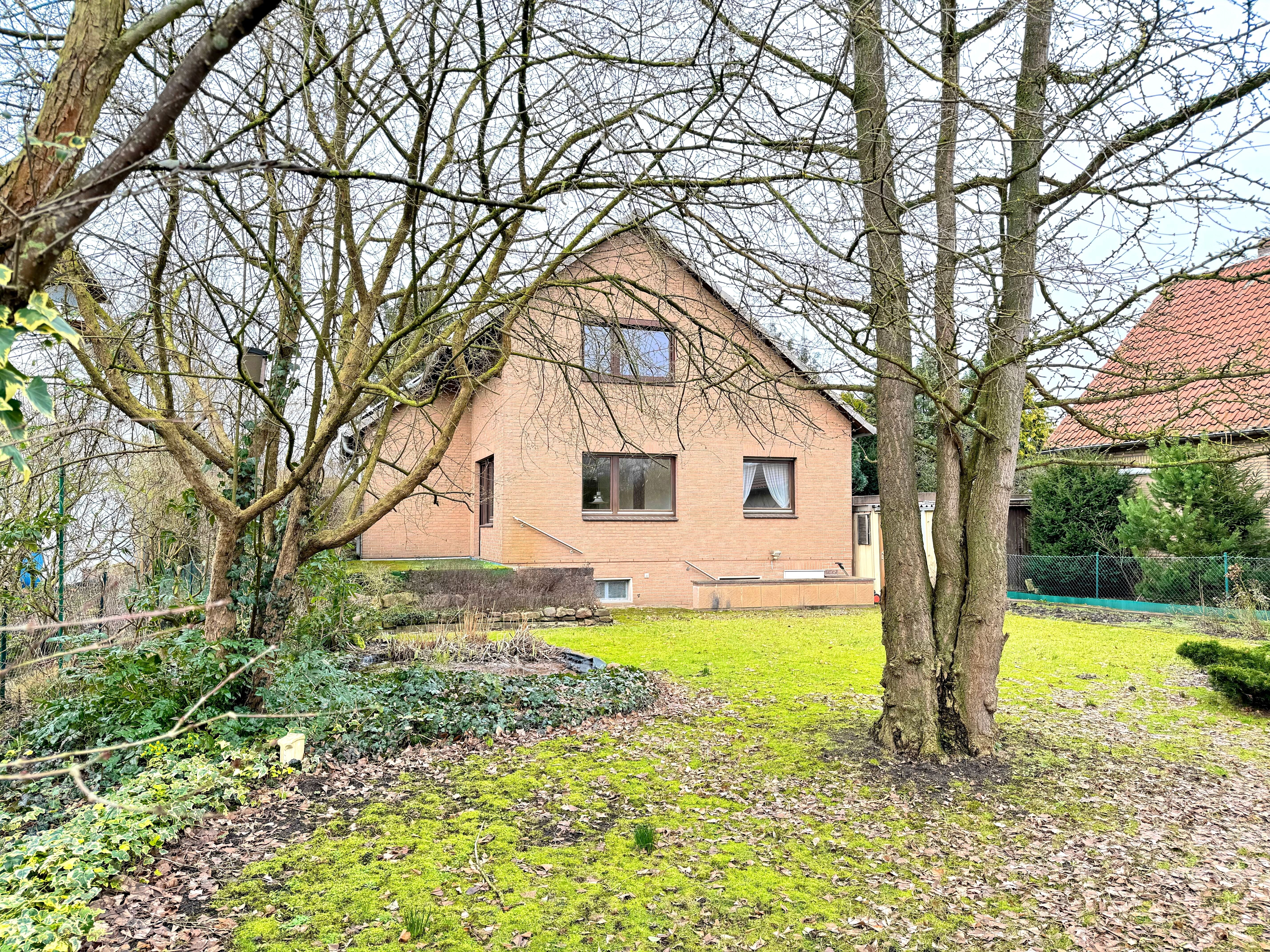 Einfamilienhaus zum Kauf 399.000 € 5 Zimmer 139,1 m²<br/>Wohnfläche 801 m²<br/>Grundstück ab sofort<br/>Verfügbarkeit Langenhagen - Langenforth Langenhagen 30853