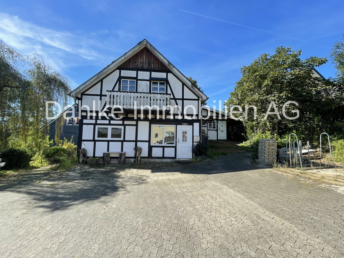 Einfamilienhaus zum Kauf 255.000 € 6 Zimmer 160 m²<br/>Wohnfläche 440 m²<br/>Grundstück Wipperfürth Wipperfürth 51688