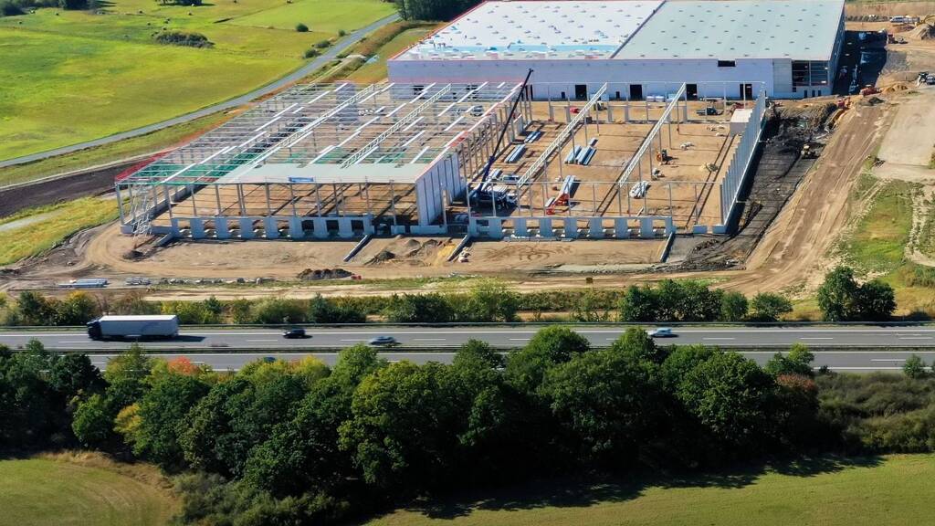 Lagerhalle zur Miete provisionsfrei 10.150 m² Lagerfläche teilbar ab 4.550 m² Bad Rappenau 74906