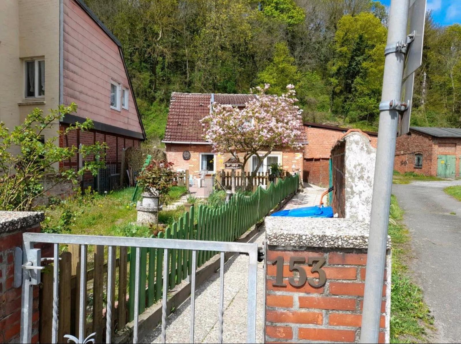 Einfamilienhaus zum Kauf 120.000 € 4 Zimmer 120 m²<br/>Wohnfläche 600 m²<br/>Grundstück Lauenburg/Elbe 21481