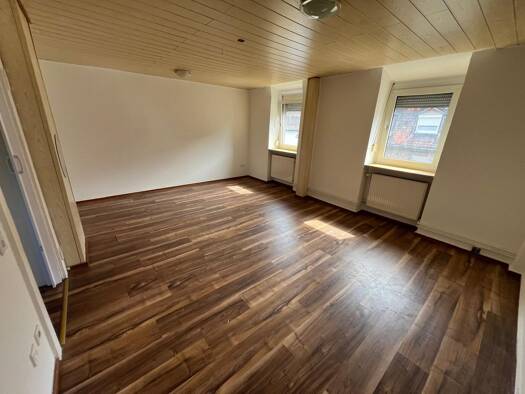 Wohnung zur Miete 680 € 2 Zimmer 70 m² frei ab sofort Burbach West 66115
