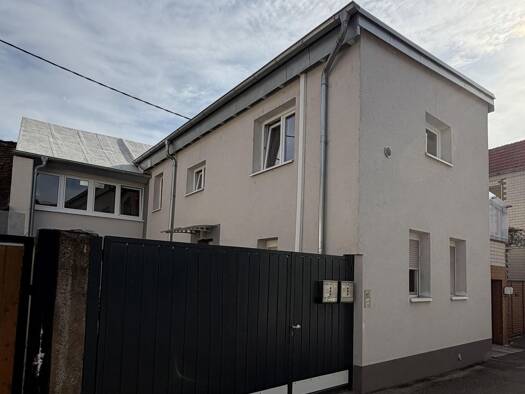 Mehrfamilienhaus zum Kauf 265.000 € 5 Zimmer 152 m² 135 m² Grundstück Gimbsheim 67578