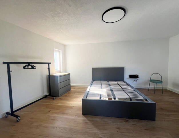 WG-Zimmer zur Miete Wohnen auf Zeit 550 € 25 m² 1. Geschoss frei ab 01.09.2025 Plieningen Plieningen 70599