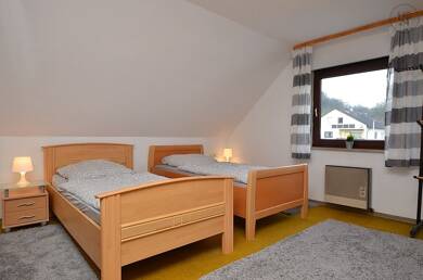 WG-Zimmer zur Miete Wohnen auf Zeit 445 € 15 m² 1. Geschoss frei ab sofort Roßbrunn Rossbrunn 97297