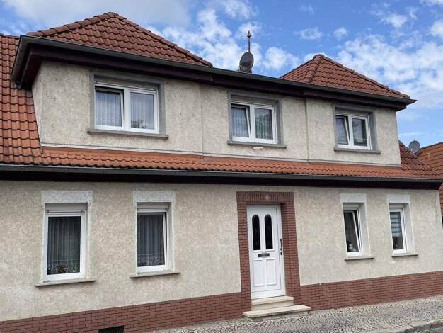 Einfamilienhaus zum Kauf 64.000 € 5 Zimmer 100 m² 153 m² Grundstück Bernburg 06406