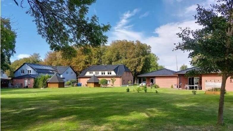 Wohnanlage zum Kauf als Kapitalanlage geeignet 1.450.000 € 25 Zimmer 600 m² 3.407 m² Grundstück Poggenhof Schaprode 18569