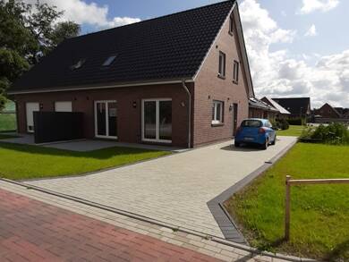 Doppelhaushälfte zur Miete 850 € 4 Zimmer 100 m² frei ab 01.09.2025 Blomberg 26487