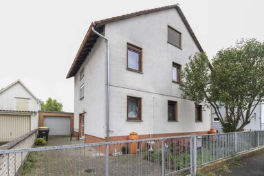 Mehrfamilienhaus zum Kauf 685.000 € 8 Zimmer 180,2 m² 484,2 m² Grundstück Klein-Karben Karben 61184