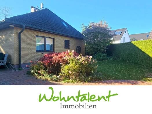 Einfamilienhaus zur Miete 1.990 € 5 Zimmer 136 m² 550 m² Grundstück frei ab 01.01.2026 Ahrensburg 22926