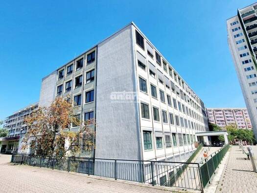 Praxisfläche zur Miete 12,50 € 184 m² Bürofläche teilbar ab 184 m² Moskauer Platz Erfurt 99091