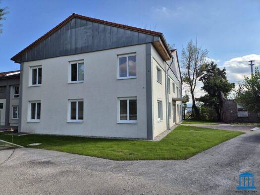 Büro zur Miete 3.237 € Wiener Neustadt 2700