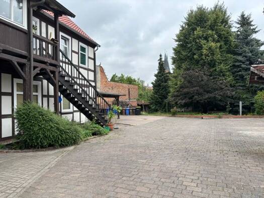 Wohnung zur Miete 660 € 4 Zimmer 120 m² Geschoss 1/3 frei ab sofort Stendal Stendal 39576