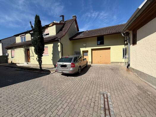 Einfamilienhaus zur Miete 900 € 4 Zimmer 130 m² frei ab 01.09.2026 Ullstadt Sugenheim 91484