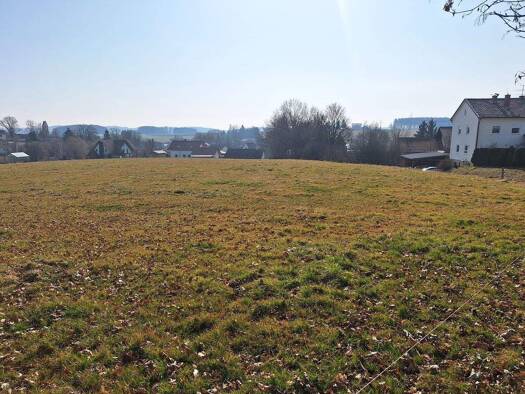 Land-/Forstwirtschaft zum Kauf 27.300 m² Grundstück Herrnfelden Vilsbiburg 84137