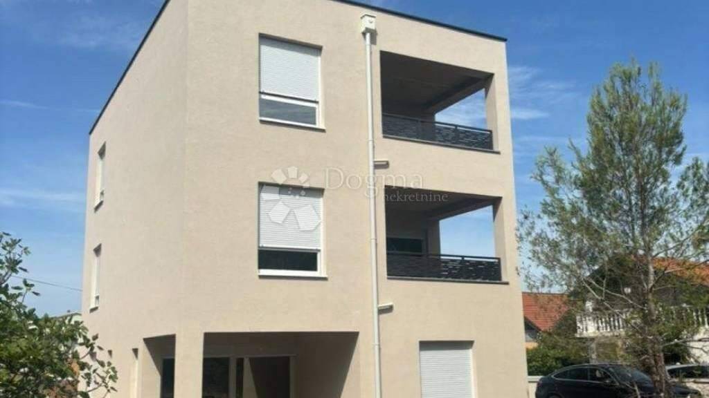 Wohnung zum Kauf 190.000 € 3 Zimmer 58 m² 1. Geschoss Vir