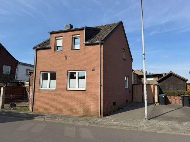 Reihenendhaus zum Kauf 199.000 € 5 Zimmer 121 m² 262 m² Grundstück Frimmersdorf Grevenbroich 41517