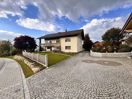 Mehrfamilienhaus zum Kauf 498.000 € 10 Zimmer 292,5 m² 1.485 m² Grundstück Zachenberg 94239