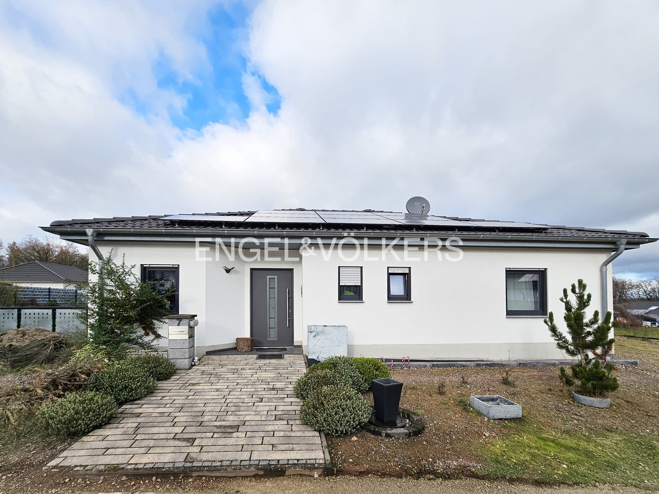 Bungalow zum Kauf 325.000 € 3 Zimmer 100 m²<br/>Wohnfläche 600 m²<br/>Grundstück Düppenweiler Beckingen 66701