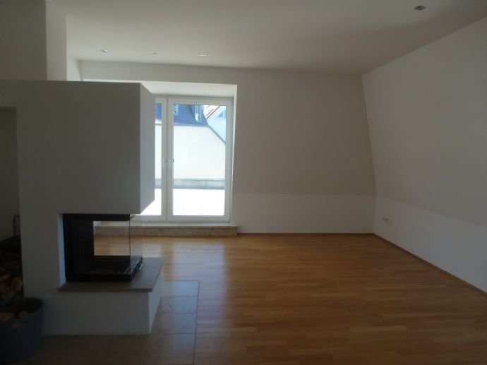 Terrassenwohnung zur Miete 1.275 € 3 Zimmer 106,1 m²<br/>Wohnfläche 3.<br/>Geschoss ab sofort<br/>Verfügbarkeit Heroldsberg Heroldsberg 90562