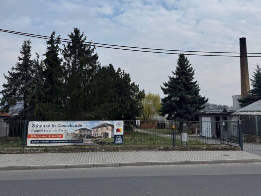 Doppelhaushälfte zum Kauf - Erstbezug provisionsfrei 4,5 Zimmer 114 m² 677 m² Grundstück frei ab 31.12.2026 Gohlis Dresden 01156