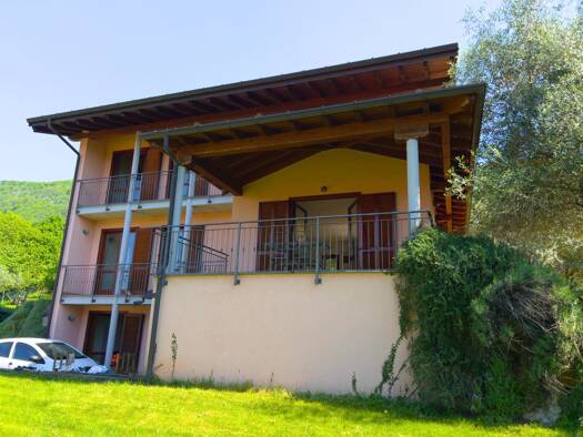 Haus zum Kauf 480.000 € 3 Zimmer 166 m² 1.410 m² Grundstück Porto Valtravaglia 21010