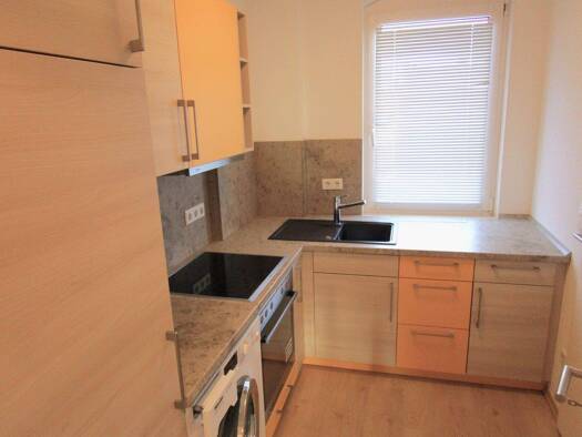 Wohnung zum Kauf 157.000 € 2 Zimmer 40 m² 3. Geschoss frei ab sofort Glockenhof Nürnberg 90461