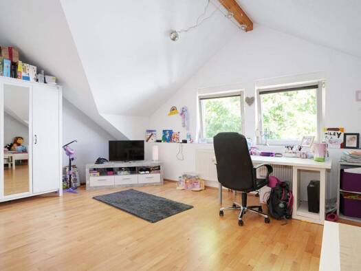 Reihenmittelhaus zum Kauf 429.000 € 7 Zimmer 181,5 m² 110 m² Grundstück Andernach 56626