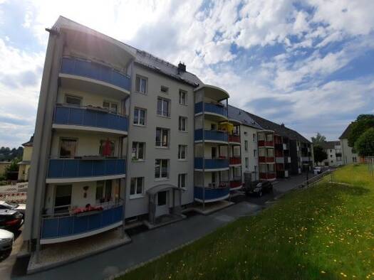 Wohnung zur Miete 350 € 2 Zimmer 58,4 m² 2. Geschoss frei ab sofort Eduard-Krenkel-Straße 14 Adorf 08626