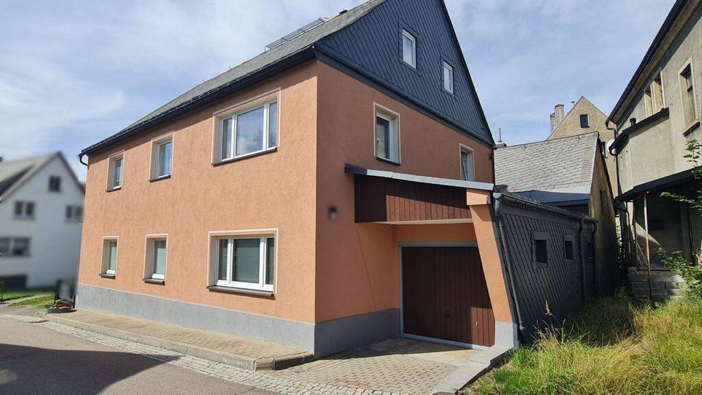 Mehrfamilienhaus zum Kauf 199.000 € 7 Zimmer 160 m² 590 m² Grundstück frei ab sofort Deutschneudorf 09548