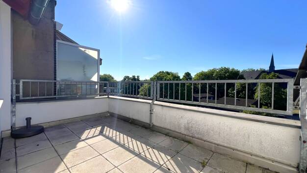 Wohnung zur Miete 300 € 2 Zimmer 61,5 m² Dachgeschoss, 4. Geschoss Neumühl Duisburg 47167