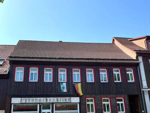 Mehrfamilienhaus zum Kauf 48.000 € 7 Zimmer 150 m² 410 m² Grundstück frei ab sofort Am Markt 10 Hasselfelde Oberharz am Brocken 38899