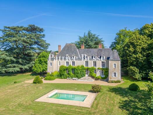 Land-/Forstwirtschaft zum Kauf 1.200.000 € 210.484 m² Grundstück Ferté-Bernard 72400