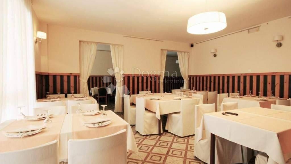 Ladenfläche zum Kauf 1.050.000 € 18 Zimmer Tar-Vabriga