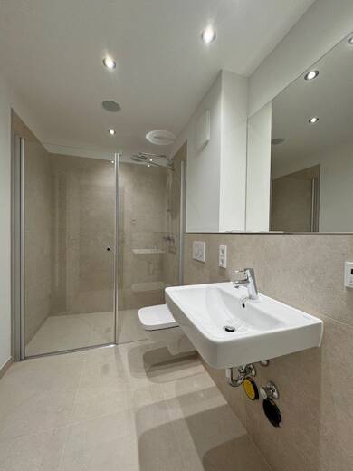 Wohnung zur Miete - Erstbezug 897 € 2 Zimmer 51,2 m² 1. Geschoss frei ab sofort Shakespearestr. 48-50 Zentrum-Süd Leipzig 04107