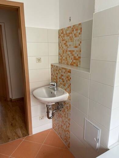 Wohnung zur Miete 400 € 4 Zimmer 73,3 m² 2. Geschoss frei ab sofort Zeitz Zeitz 06712