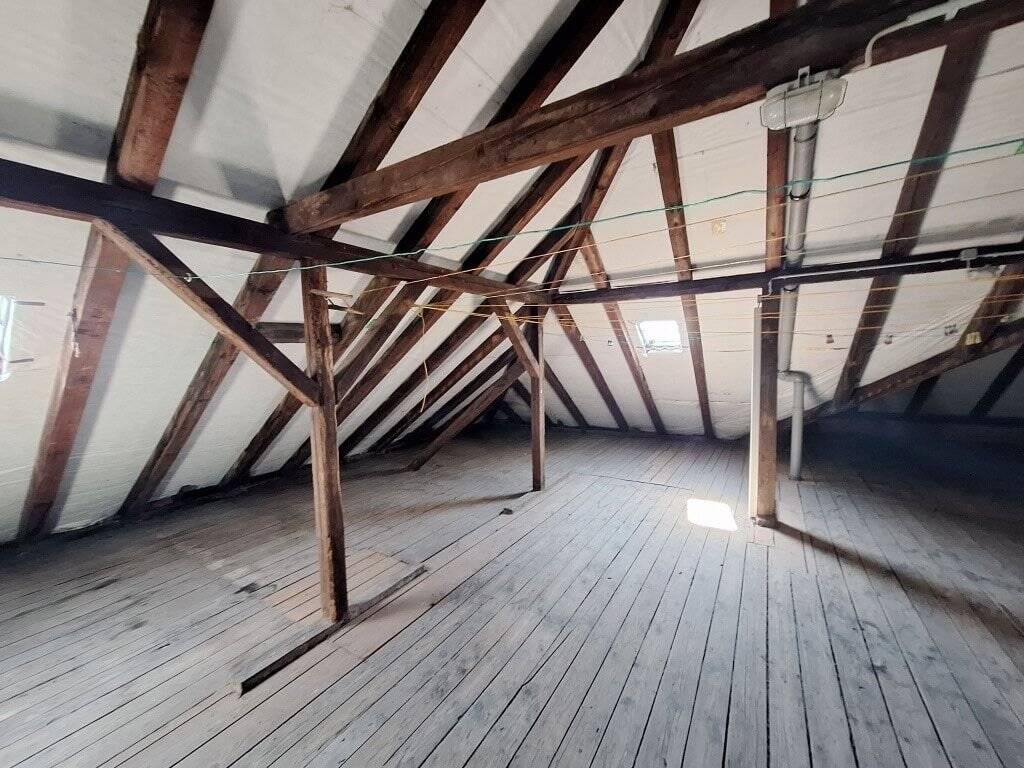 Property thumbnail 9