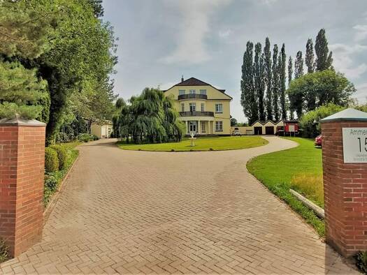 Herrenhaus zum Kauf provisionsfrei 1.950.000 € 47 Zimmer 2.500 m² 13.000 m² Grundstück Ammerweg 15 Hohenböken Ganderkesee 27777