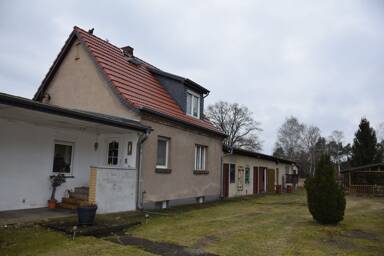 Mehrfamilienhaus zum Kauf 199.000 € 5 Zimmer 132 m² 5.264 m² Grundstück Schönefeld Nuthe-Urstromtal 14947