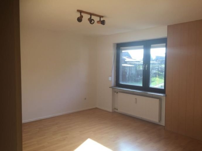 Wohnung zur Miete 490 € 3 Zimmer 105 m²<br/>Wohnfläche 1.<br/>Geschoss Obere Str. Jühnde Jühnde 37127