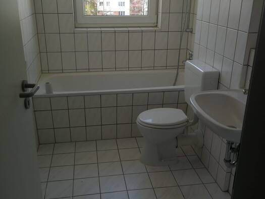 Wohnung zur Miete 500 € 2 Zimmer 68 m² Geschoss 4/4 frei ab sofort Fermersleben Fermersleben 39122
