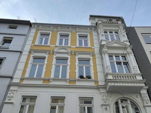 Wohnung zur Miete 1.095 € 3,5 Zimmer 84 m² Geschoss 3/4 frei ab sofort Friedrichstr. 34 Zentrum Bonn 53111