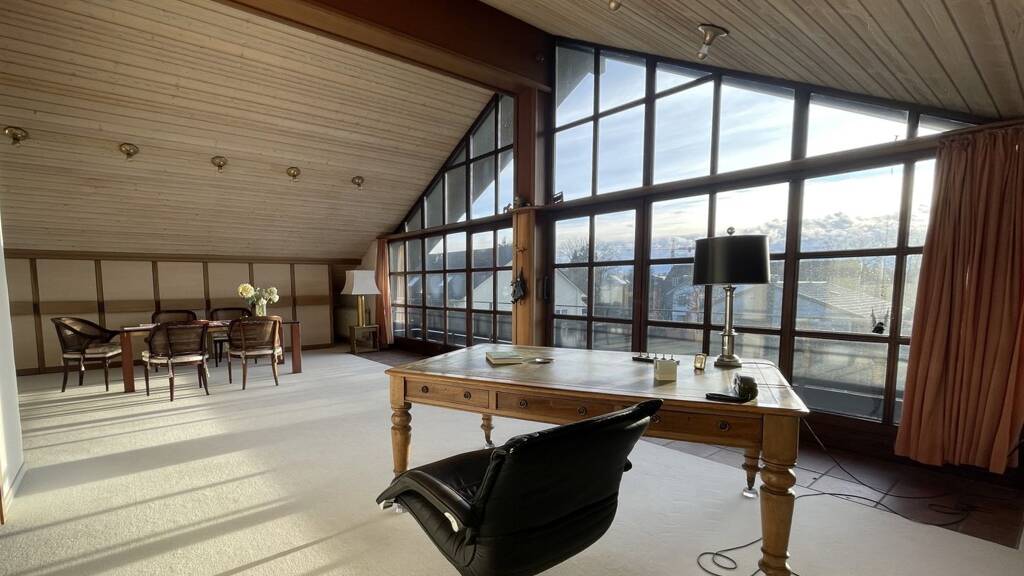 Gewerbeeinheit - lichtdurchflutete Büroräume in bester Lage Vaterstettens!