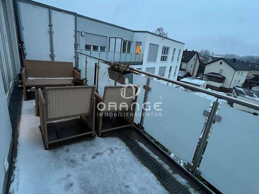 Wohnung zur Miete 590 € 2 Zimmer 57,2 m² 3. Geschoss frei ab 01.02.2026 Schillerstr. 6b Teublitz 93158