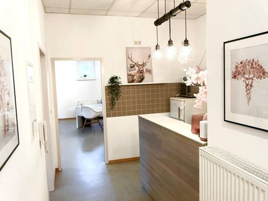 Praxis zur Miete 690 € 2 Zimmer 73 m² Bürofläche Eibelstadt 97246