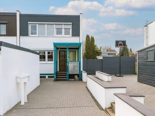 Reihenhaus zum Kauf provisionsfrei 645.000 € 6 Zimmer 137 m² 455 m² Grundstück Oberjesingen Herrenberg 71083