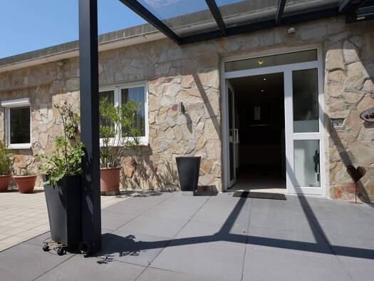 Ladenfläche zum Kauf 370.000 € 4 Zimmer 95 m² Verkaufsfläche Lauf Lauf an der Pegnitz 91207