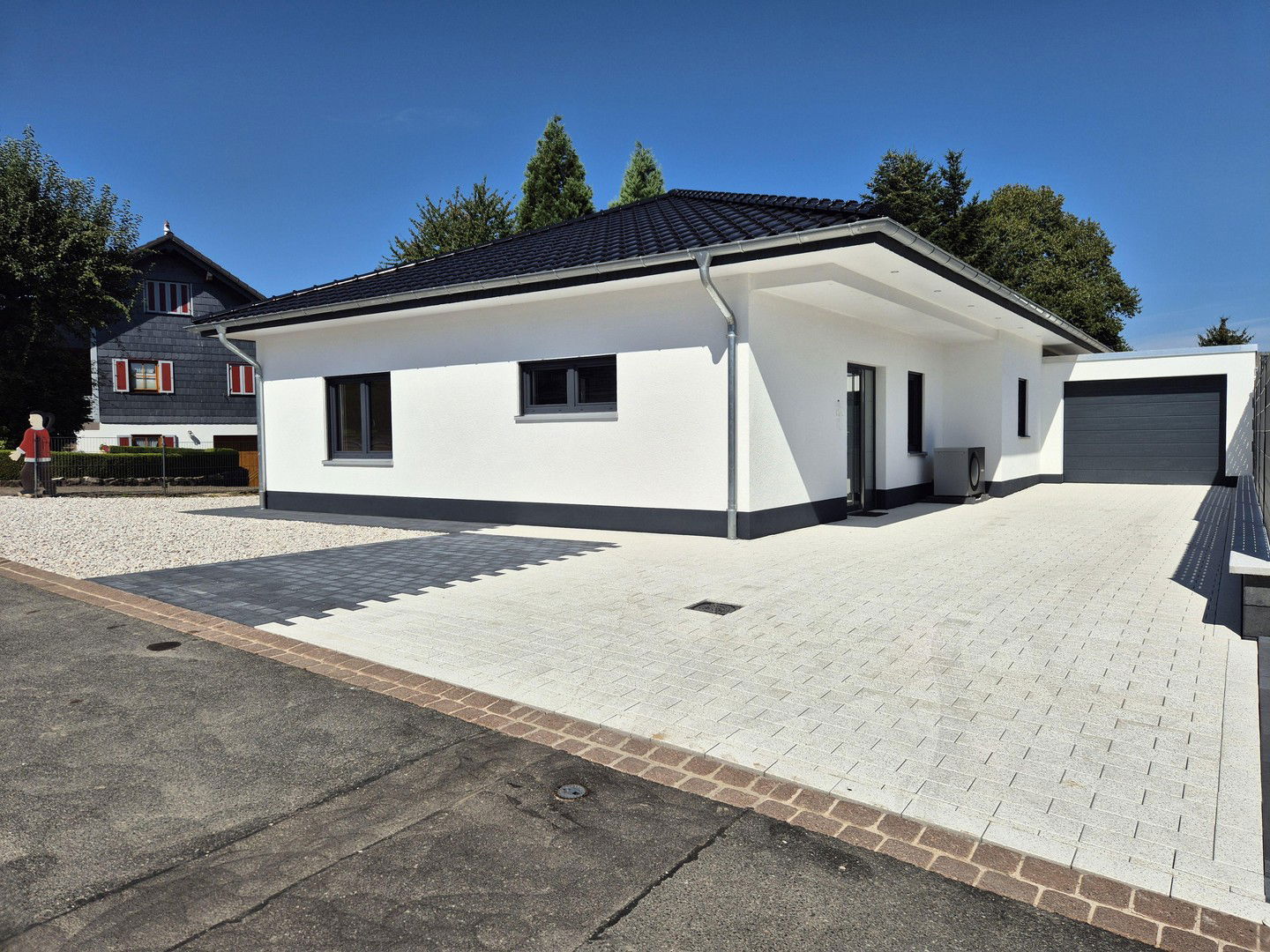 Bungalow zum Kauf provisionsfrei 485.000 € 3 Zimmer 127 m²<br/>Wohnfläche 553 m²<br/>Grundstück Im Wiesengrund 17 Schnorbach 55497